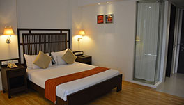Hotel Natraj - Club-Room-King-bed